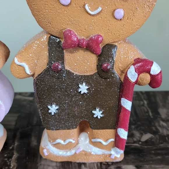 ❌SOLD❌Cupcakes & Cashmere Gingerbread Couple Figurines Christmas Decor, Shimmery - Picture 7 of 11